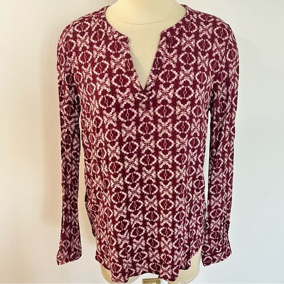 Eddie Bauer Red Geometric V-Neck Long Sleeve Tunic Top Size Medium Tall - Picture 1 of 6